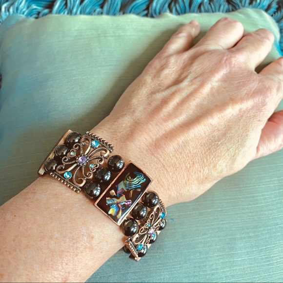 KM Stretch Inlaid Bracelet - Picture 2 of 8